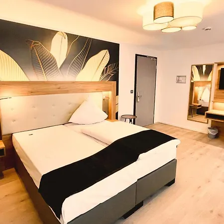 Akzent Tietmeyer & Cross Side 4*