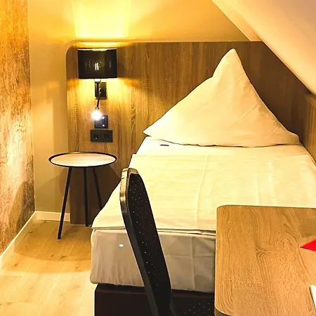 Akzent Tietmeyer & Cross Side מלון