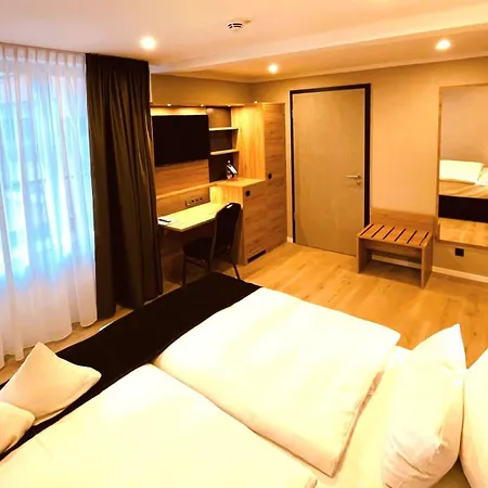 Akzent Tietmeyer & Cross Side 4*