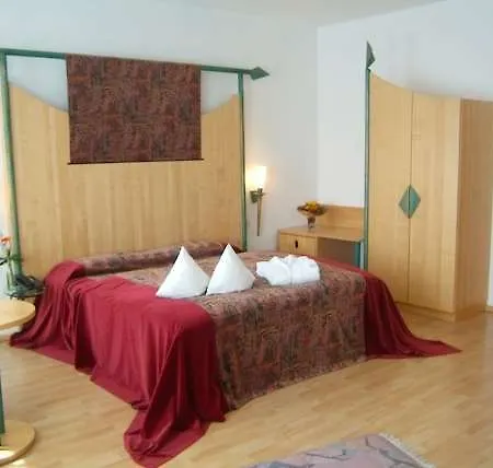 Akzent Tietmeyer & Cross Side Hotell 4*