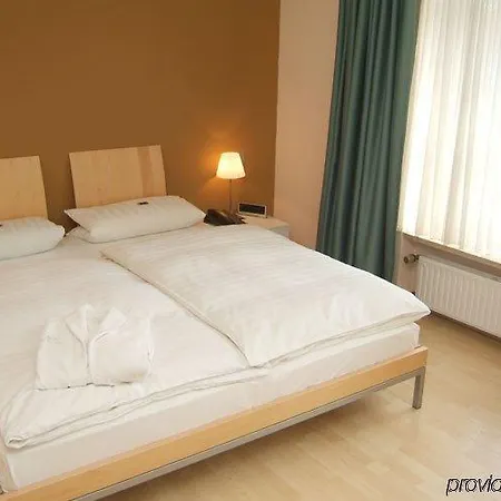 Akzent Tietmeyer & Cross Side Hotell 4*