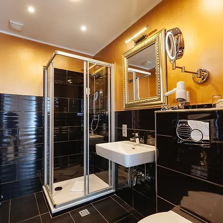 Akzent Tietmeyer & Cross Side מלון