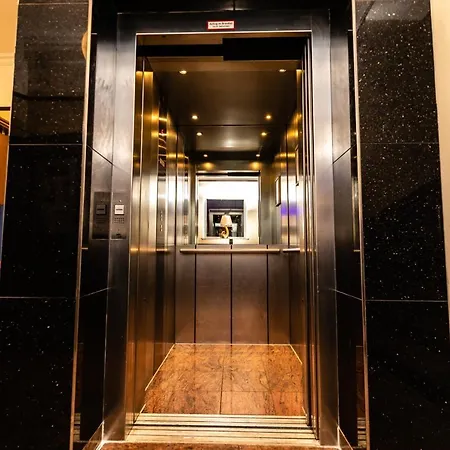 Akzent Tietmeyer & Cross Side מלון