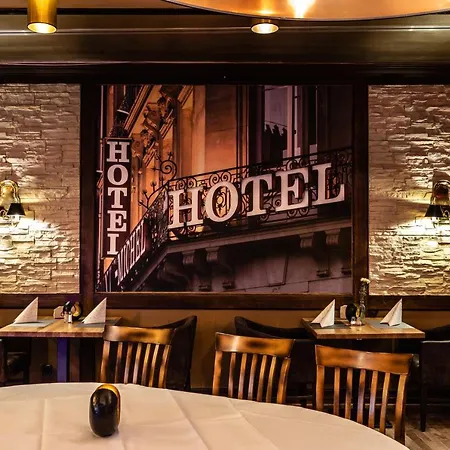 Akzent Tietmeyer & Cross Side