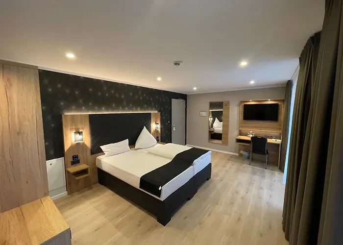 Akzent Tietmeyer & Cross Side