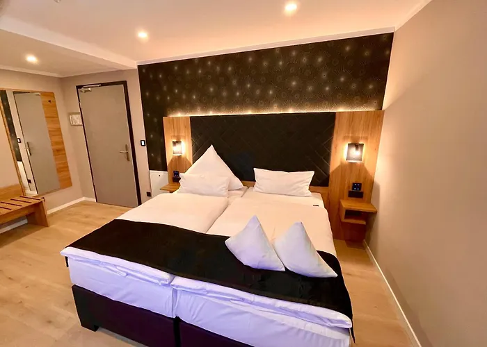 Akzent Tietmeyer & Cross Side