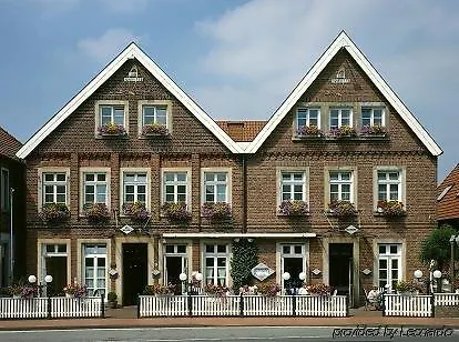 Hotel Akzent Tietmeyer & Cross Side 4*